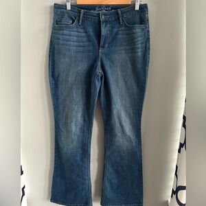 NWOT women’s Gloria Vanderbilt slimming effect bootcut jeans 8